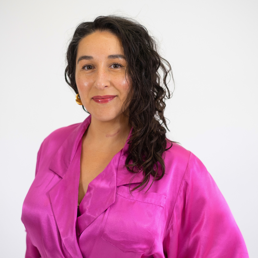 Hendy-Headshots-circle-c44eb2a98ba7da850a972b30dad01362-eu1imxobpfcg